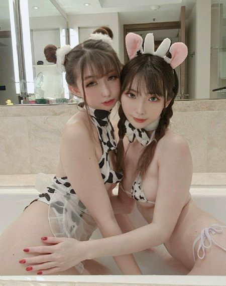 制服师生一区二区三区在线_高清在线视频播放